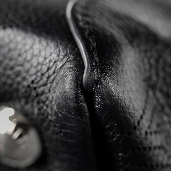 Louis Vuitton Hina PM Mahina Noir Shoulder Bag Black - Picture 6 of 9